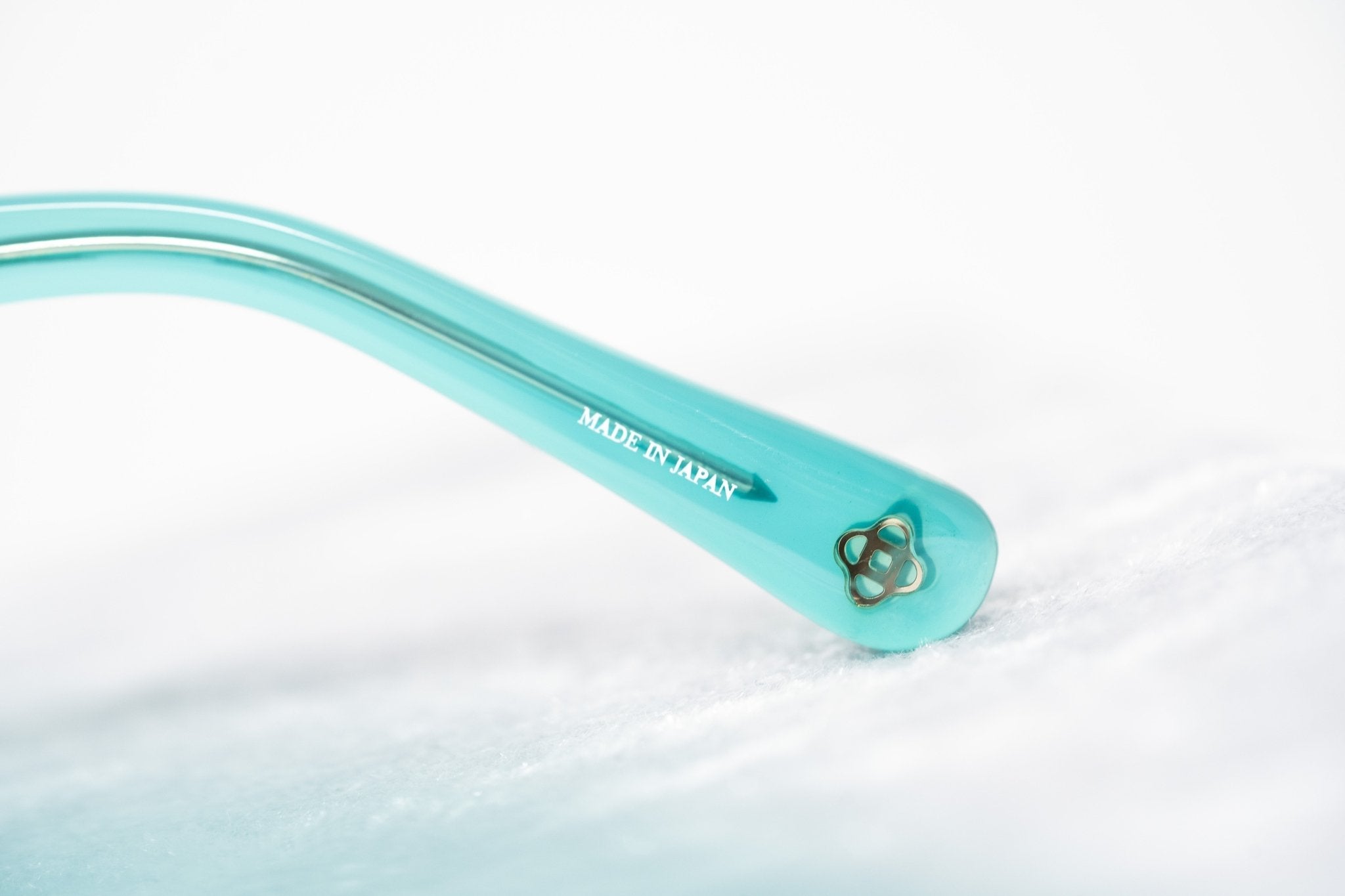 Oscar De La Renta Sunglasses Oversized Spearmint and Purple-GR8 Sunglasses