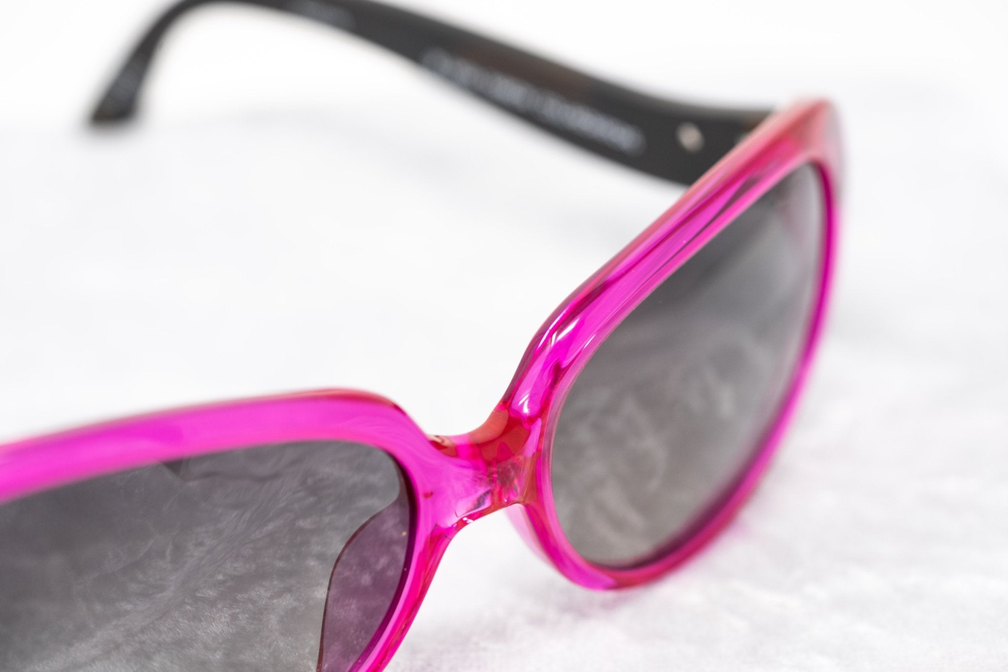 Oscar De La Renta Sunglasses Oval Pink and Grey-GR8 Sunglasses