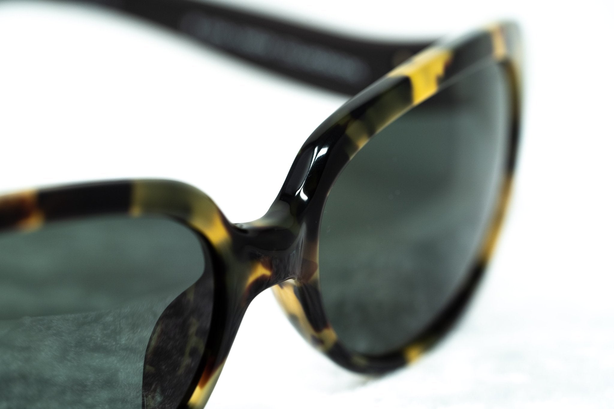 Oscar De La Renta Sunglasses Oval Tortoise and Dark Grey-GR8 Sunglasses