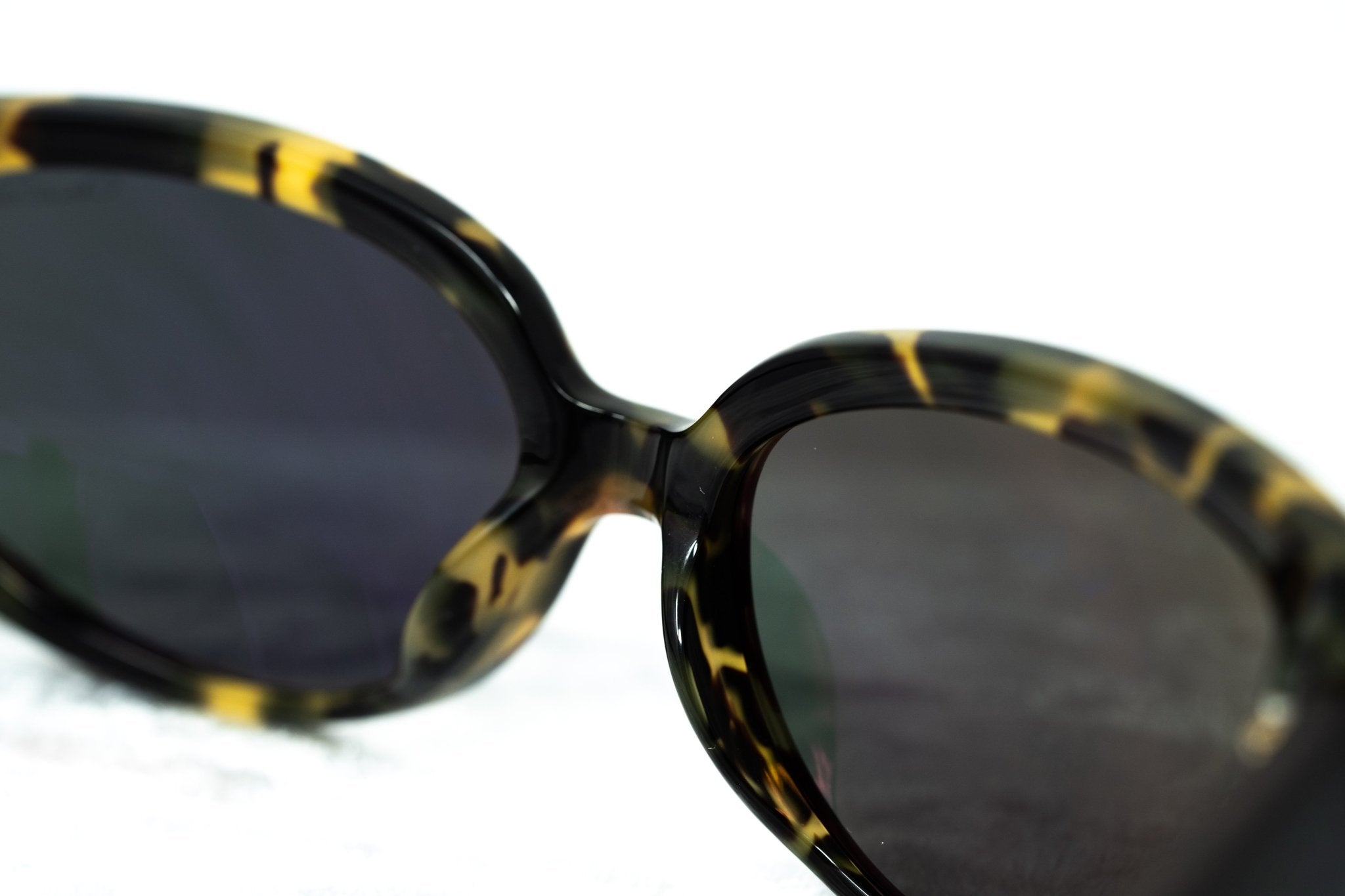 Oscar De La Renta Sunglasses Oval Tortoise and Dark Grey-GR8 Sunglasses