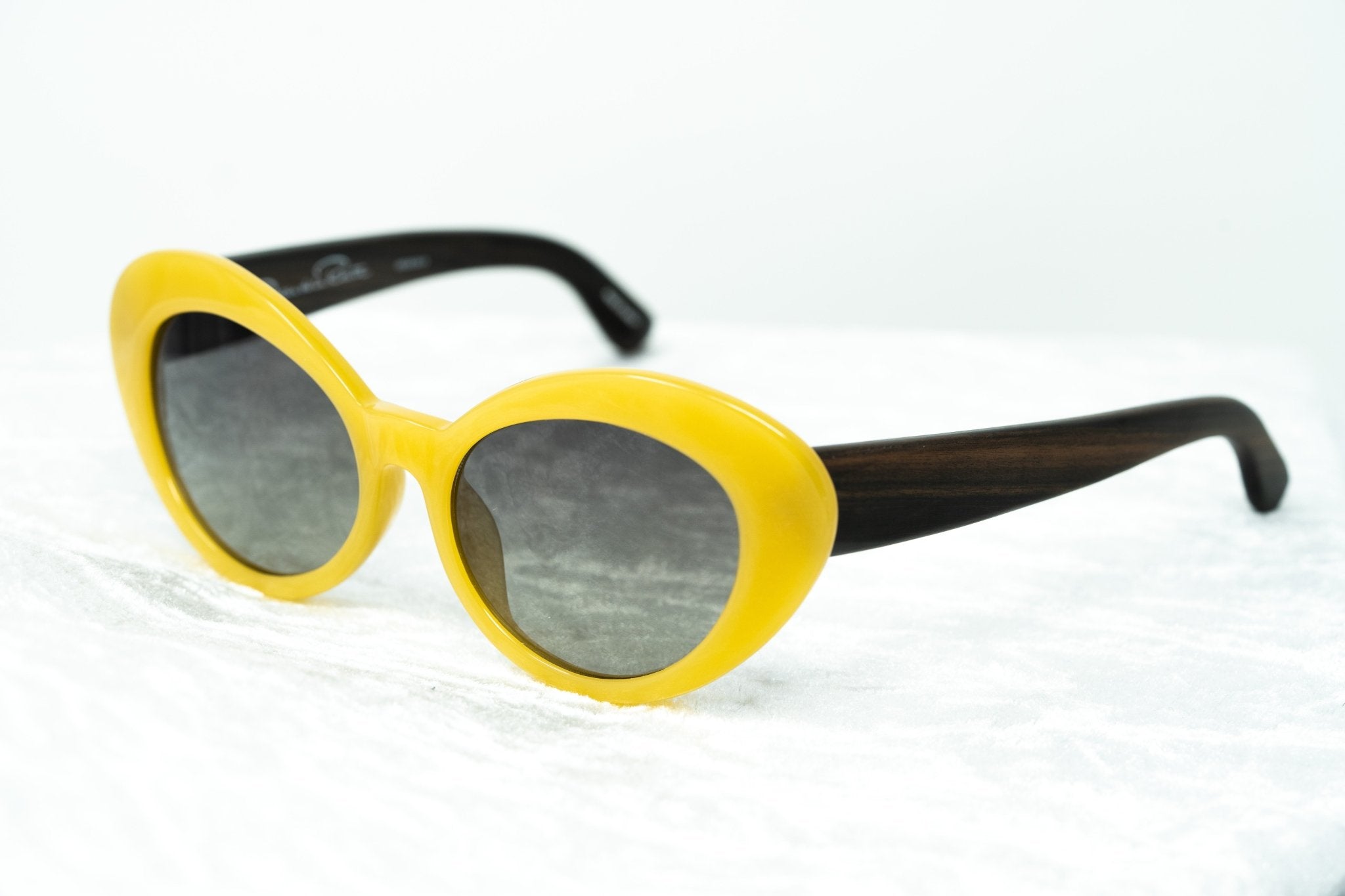 Oscar De La Renta Ladies Sunglasses Oval Yellow and Grey ODLR26C4SUN-GR8 Sunglasses