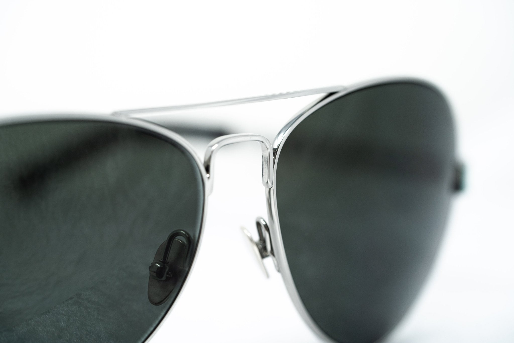 Oscar De La Renta Sunglasses Silver and Grey-GR8 Sunglasses