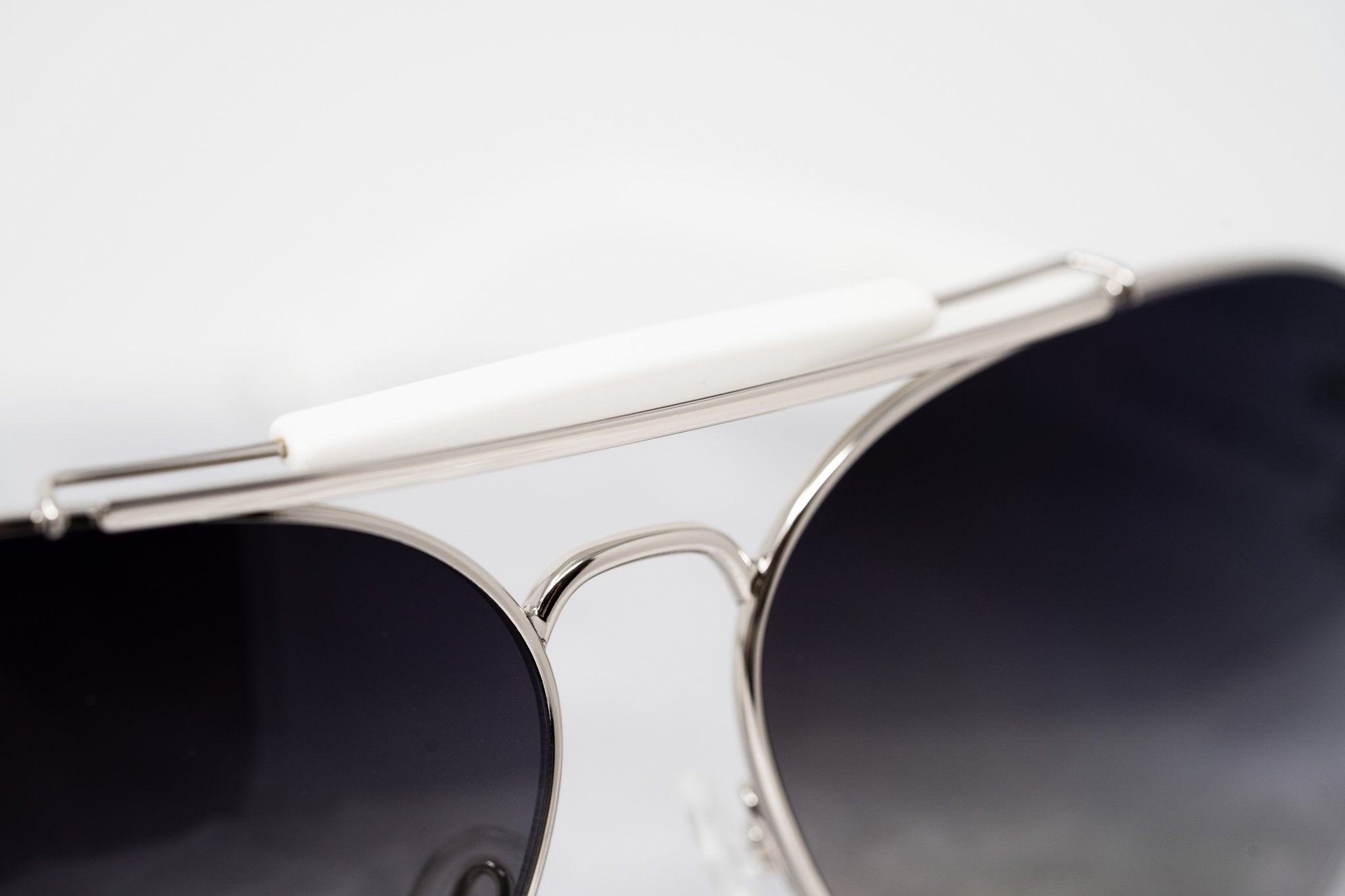 Oscar De La Renta Sunglasses Oversized Silver and Dark Grey-GR8 Sunglasses