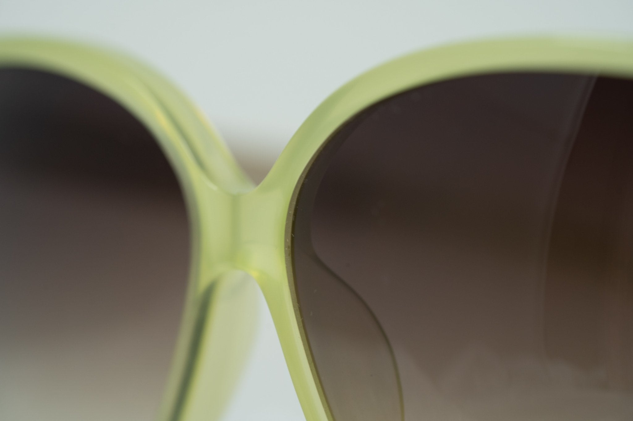 Oscar De La Renta Sunglasses Oversized Green and Brown-GR8 Sunglasses
