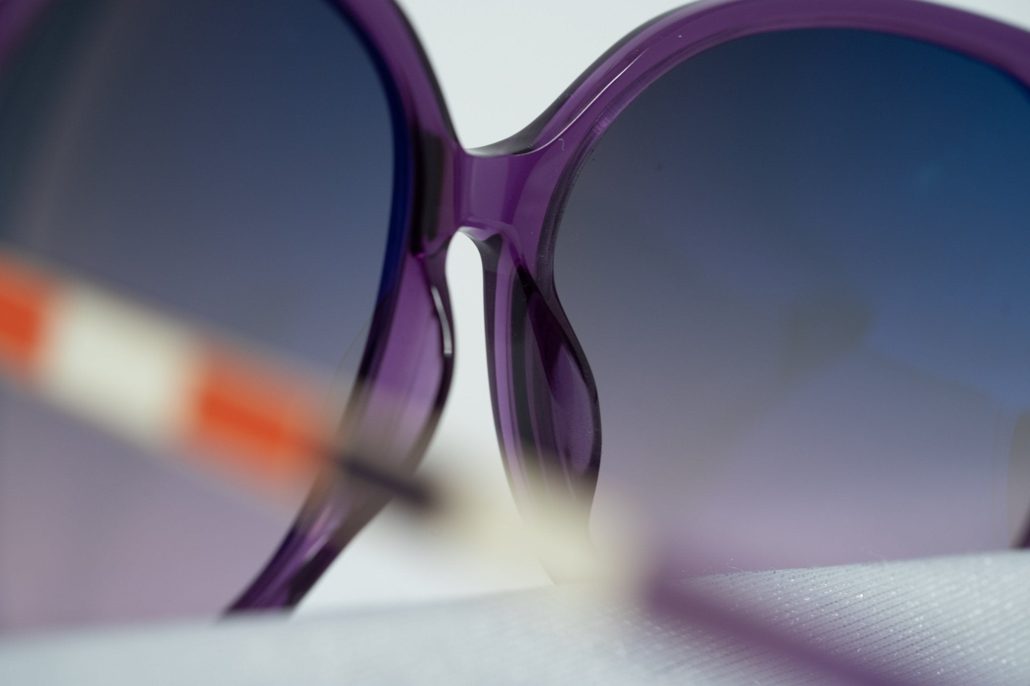 Oscar De La Renta Sunglasses Oversized Purple and Grey-GR8 Sunglasses