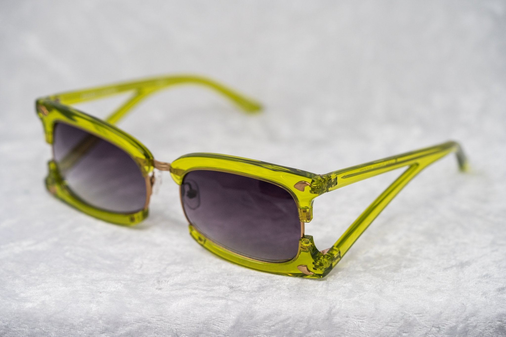 Prabal Gurung Sunglasses Rectangular Apple Green With Purple Category 3 Graduated Lenses PG2C4SUN - Watches & Crystals