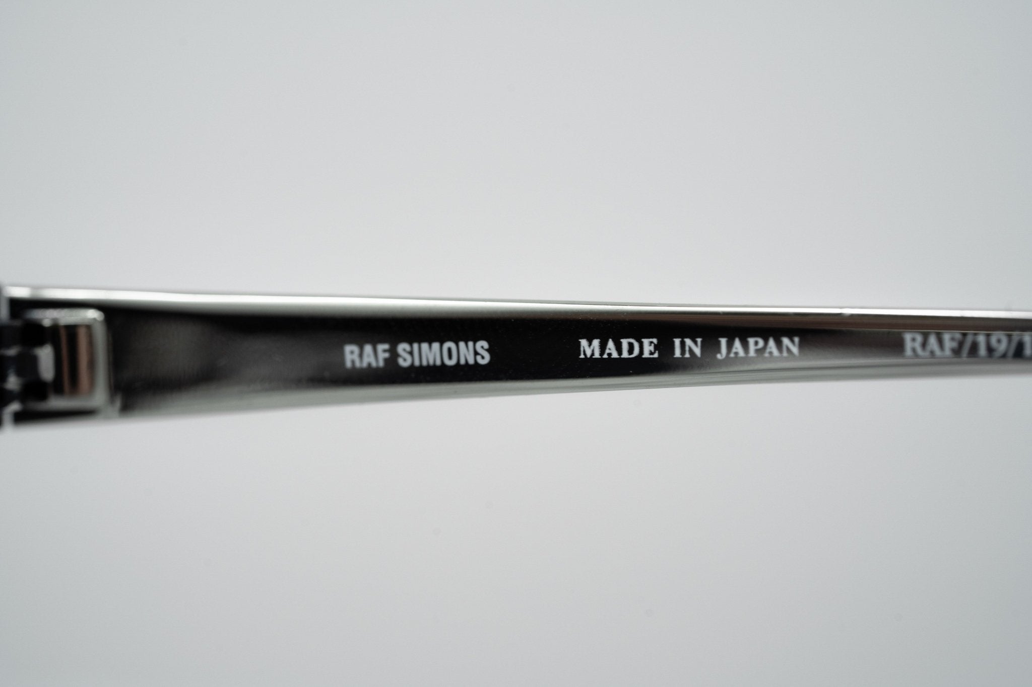 Raf Simons Sunglasses Size Extra Small Rectangular Black Silver and Grey-GR8 Sunglasses