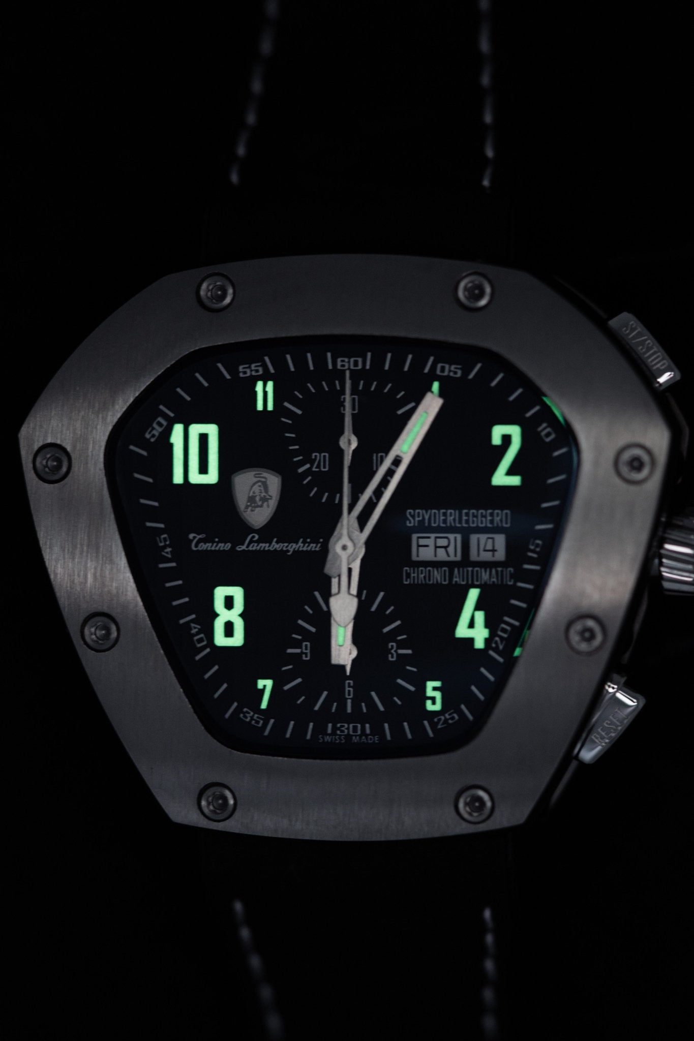 Tonino Lamborghini Spyderleggero Chronograph Watch Day Date Titanium TLF-T07-1-GR8 Sunglasses