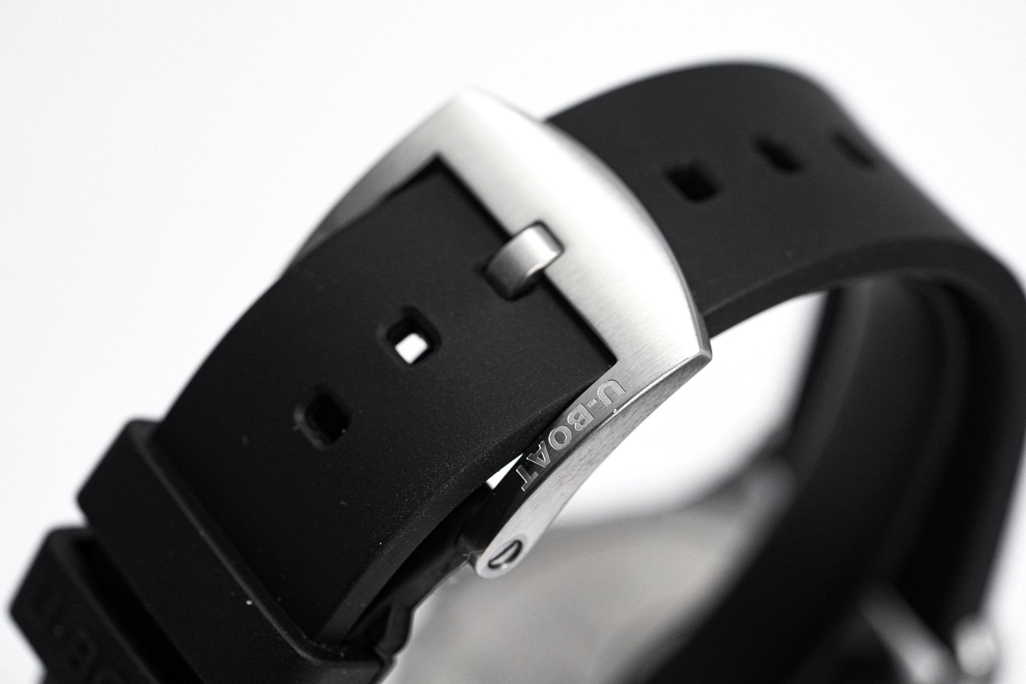 U-Boat Watch Darkmoon 44 Red Sapphire Steel - 2021 EDITION 8465/B-GR8 Sunglasses