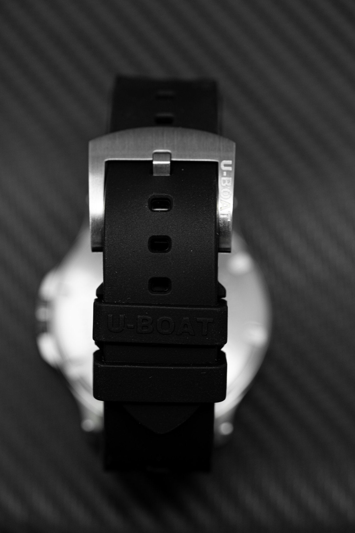 U-Boat Watch Watch Darkmoon 44 Red Steel 8465-GR8 Sunglasses