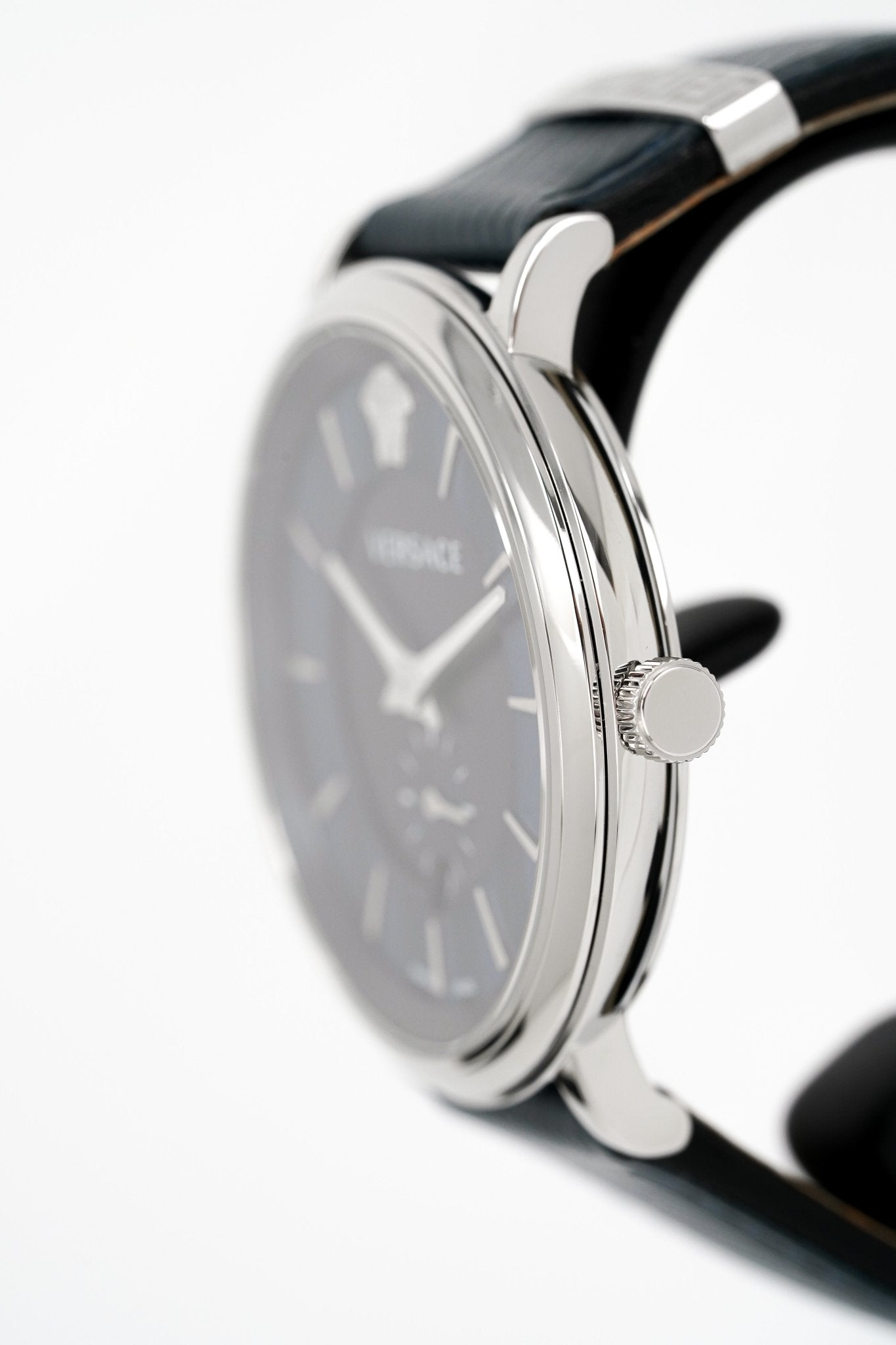 Versace Men's Watch V-Circle Small Seconds Blue VBQ010017-GR8 Sunglasses