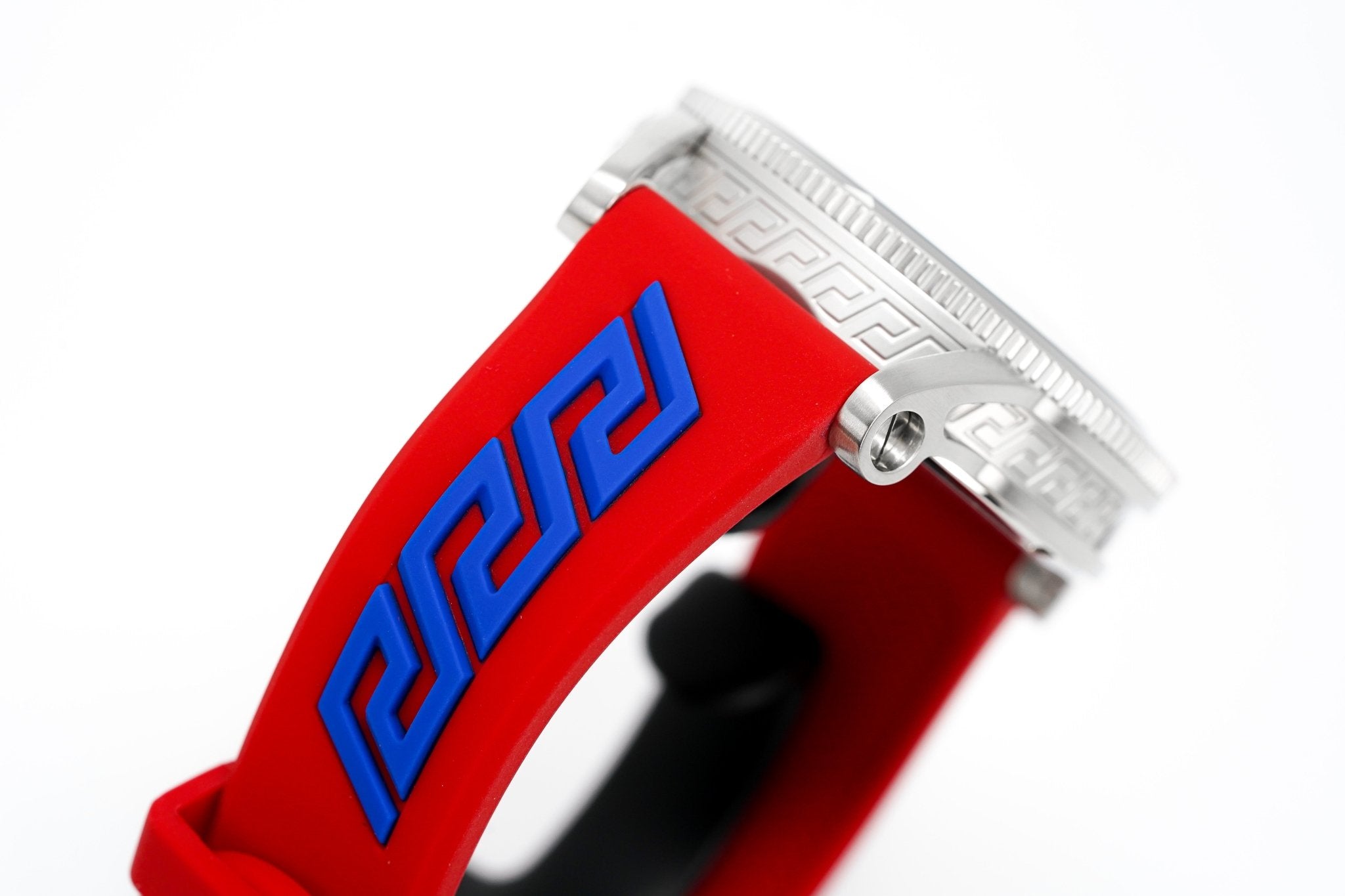 Versace Men's Watch V-Palazzo Red VE2V00622-GR8 Sunglasses