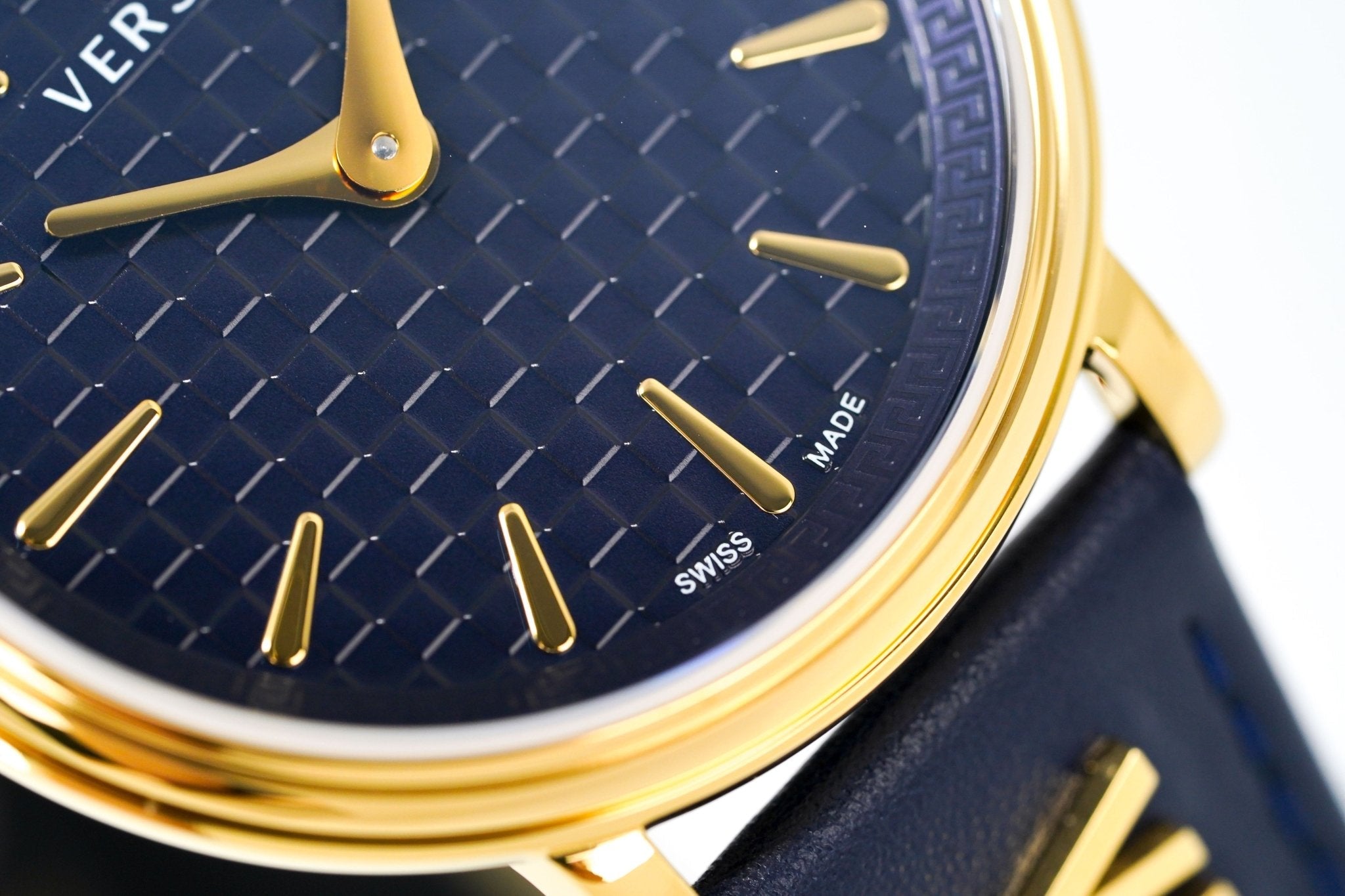 Versace V-Circle 38mm Blue Gold VE8104522-GR8 Sunglasses