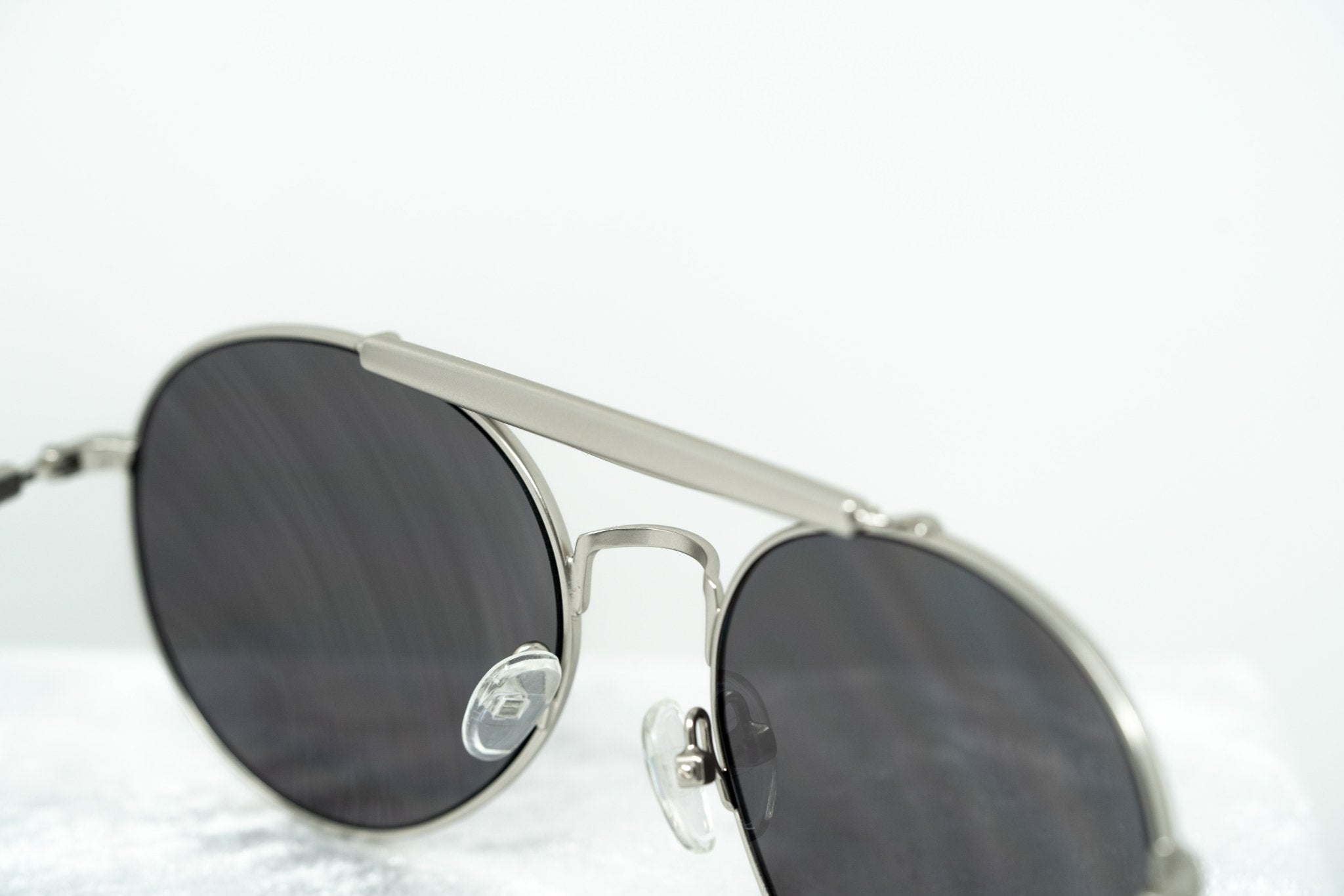 Yohji Yamamoto Sunglasses Round Silver and Grey YY12RIDERC1SUN-GR8 Sunglasses