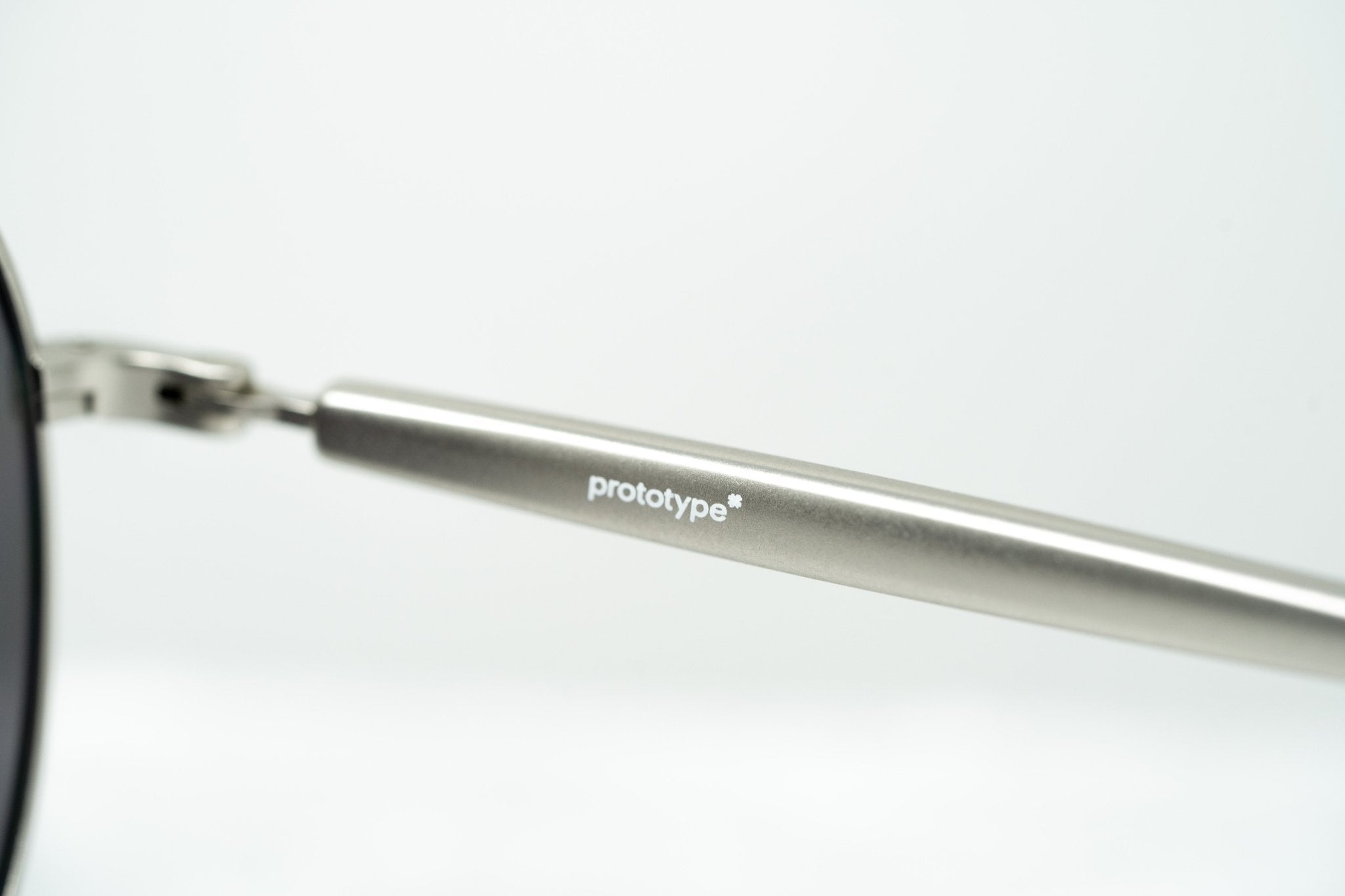 Yohji Yamamoto Sunglasses Round Silver and Grey YY12RIDERC1SUN-GR8 Sunglasses