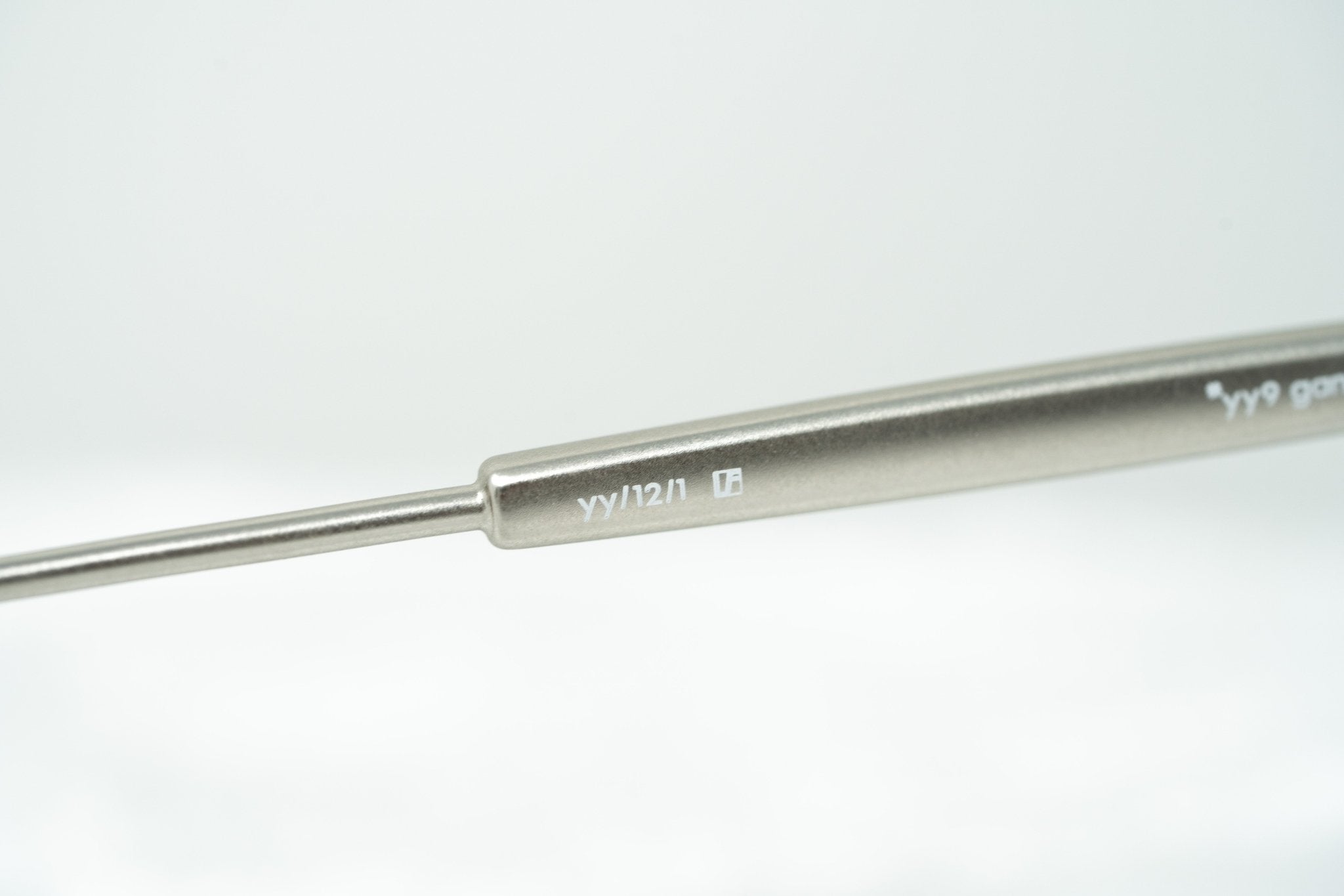 Yohji Yamamoto Sunglasses Round Silver and Grey YY12RIDERC1SUN-GR8 Sunglasses