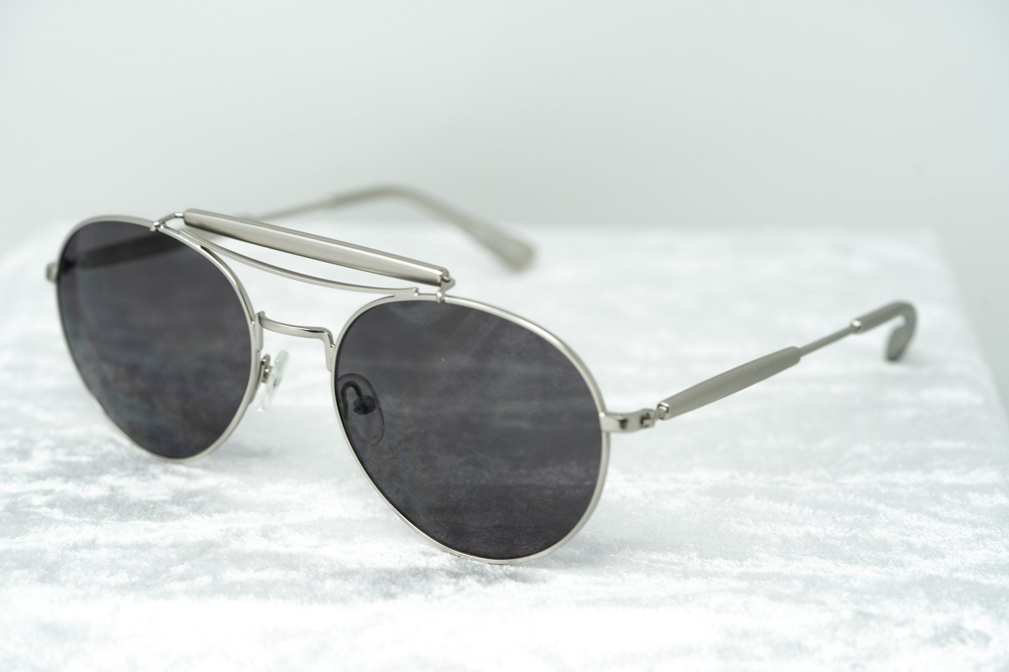 Yohji Yamamoto Sunglasses Round Silver and Grey YY12RIDERC1SUN-GR8 Sunglasses